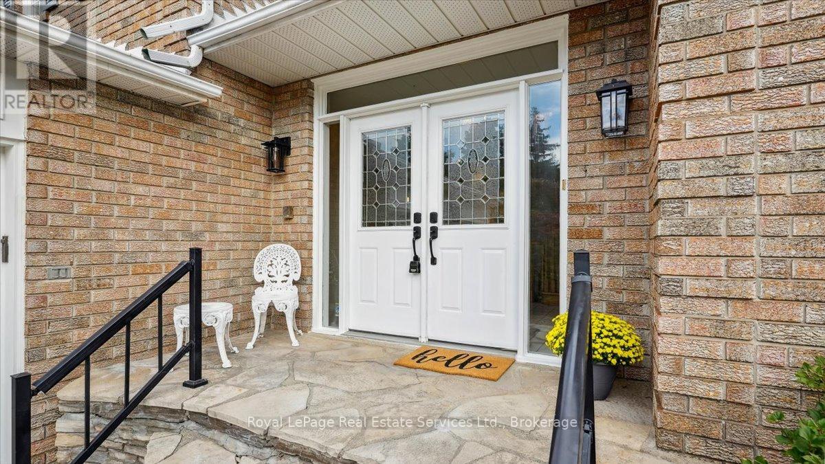 Property at 524 CHILLINGHAM CRESCENT image 4