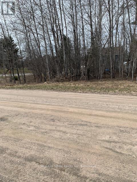 0 South Sparks Street, Magnetawan, Ontario  P0A 1P0 - Photo 2 - X12102996