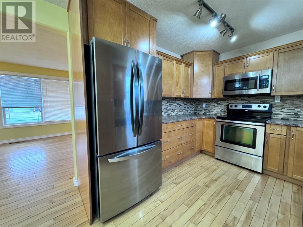3 Stanhope Avenue, Red Deer, Alberta  T4N 0B7 - Photo 4 - A2206449