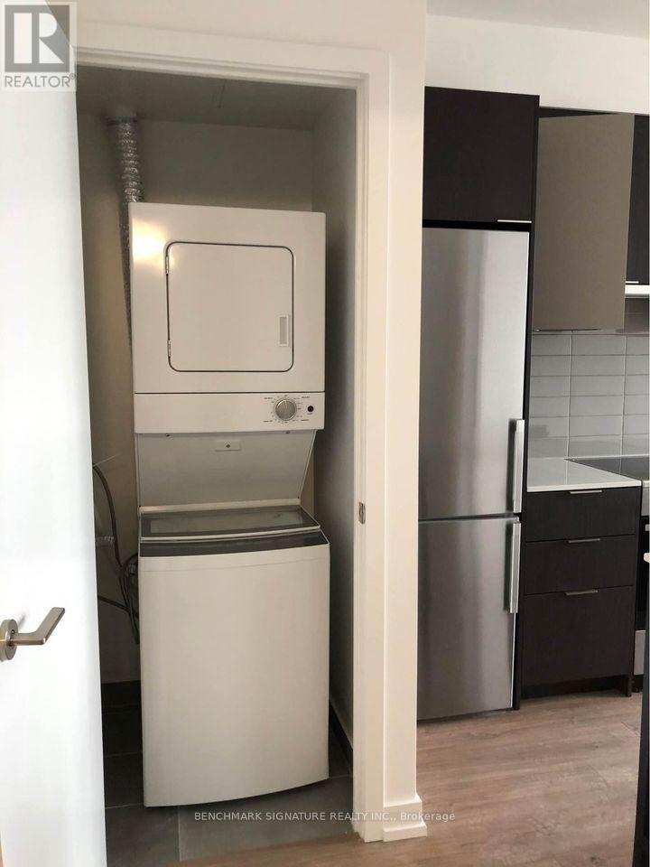605 - 203 College Street, Toronto, Ontario  M5T 1P9 - Photo 10 - C12103011