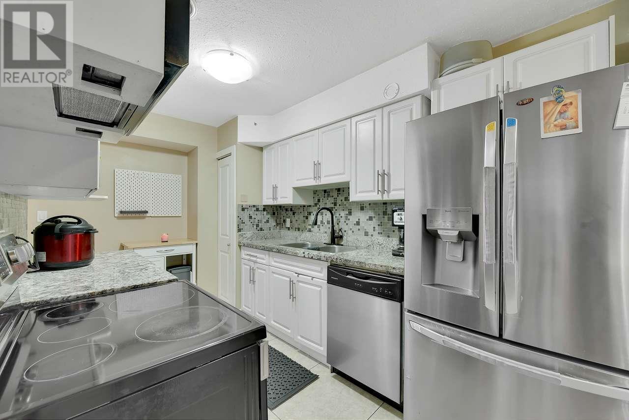 Listing Picture 6 of 19 : 133 3469 E 49TH AVENUE, Vancouver / 溫哥華 - 魯藝地產 Yvonne Lu Group - MLS Medallion Club Member