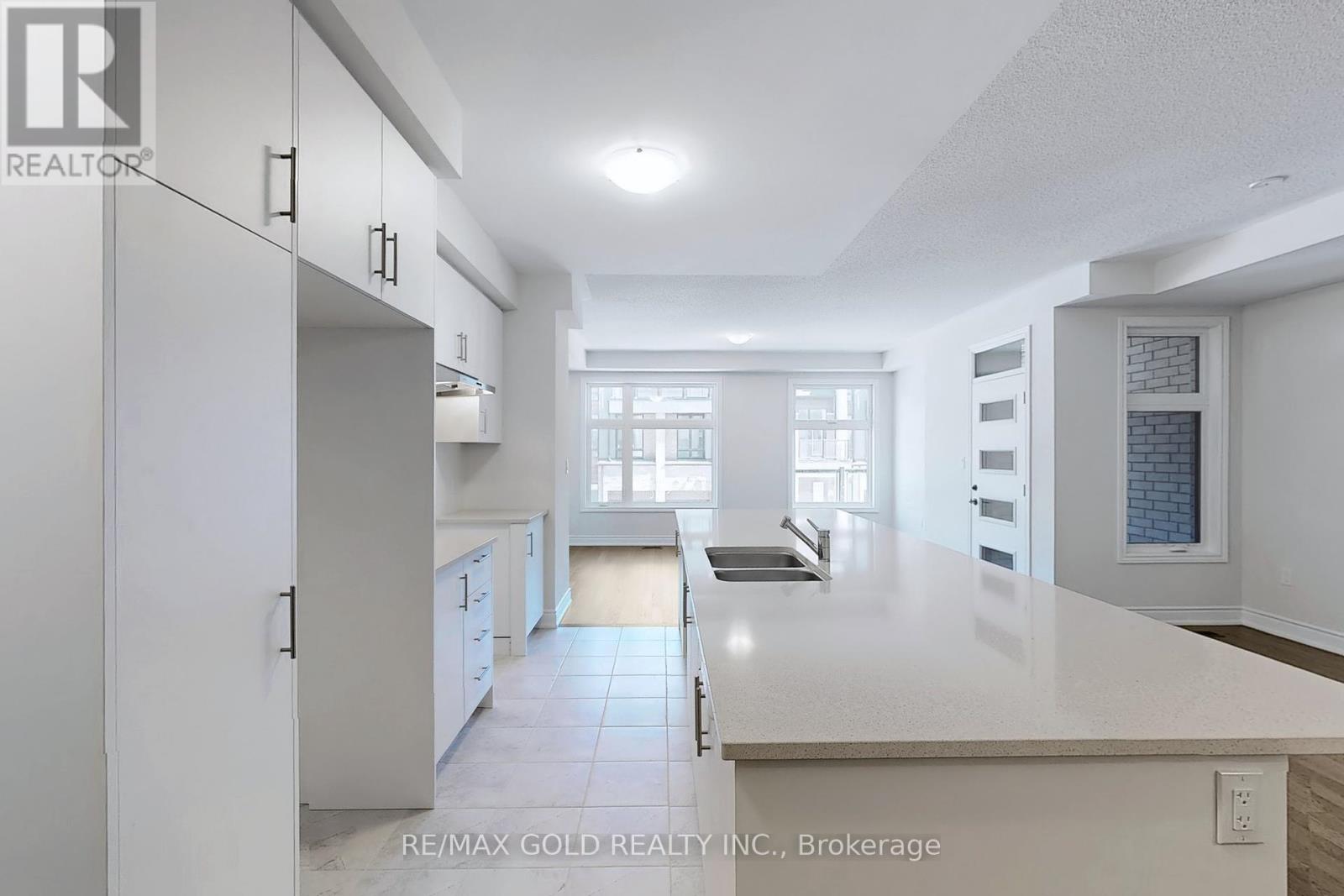1297 Anthonia Trail, Oakville, Ontario  L6H 7Z1 - Photo 12 - W12102995