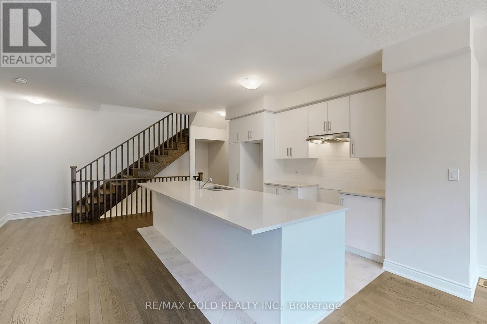 1297 Anthonia Trail, Oakville, Ontario  L6H 7Z1 - Photo 14 - W12102995