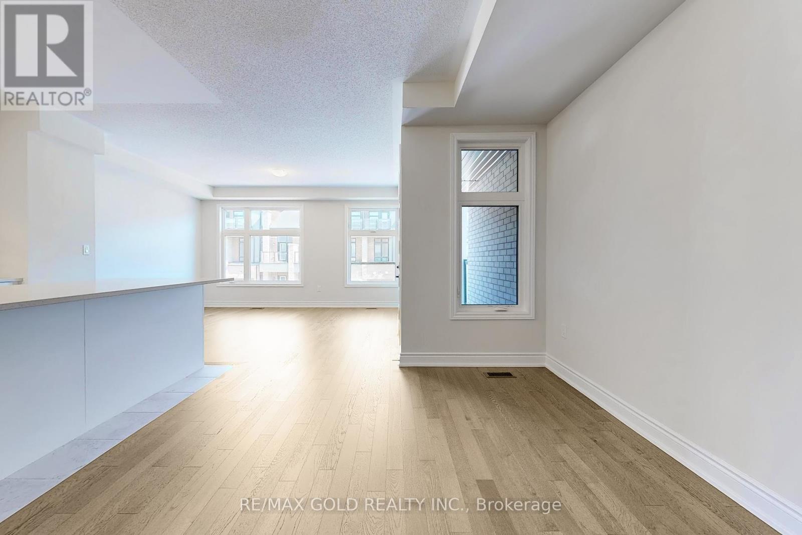1297 Anthonia Trail, Oakville, Ontario  L6H 7Z1 - Photo 19 - W12102995