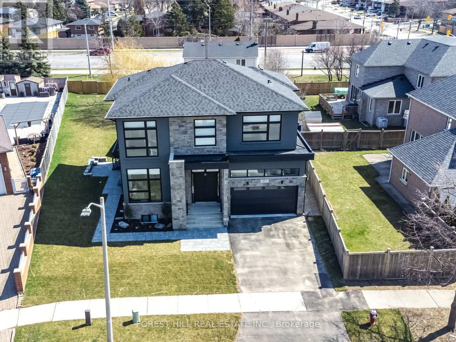 Property at 4017 TWINE CRESCENT image 3
