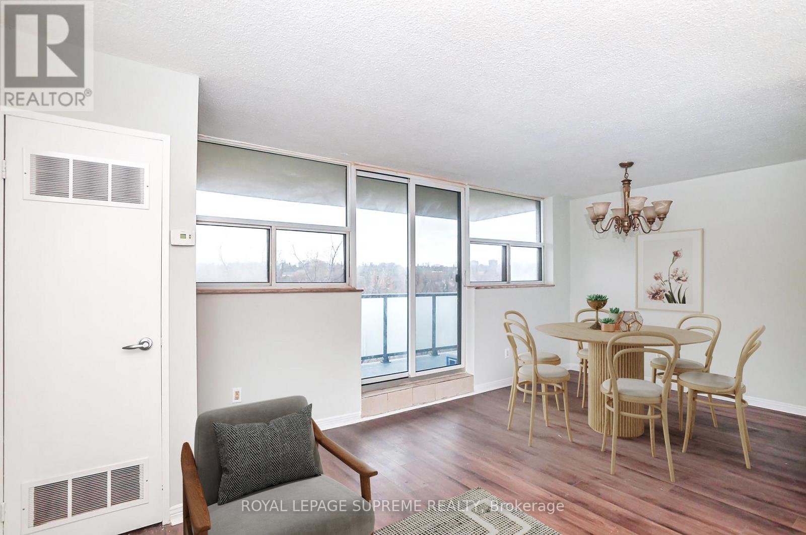 501 - 2130 Weston Road, Toronto, Ontario  M9N 3R9 - Photo 8 - W12103004