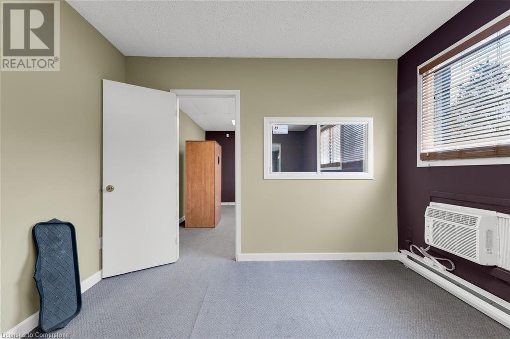 361 Jackson Street W Unit# 4, Hamilton, Ontario  L9P 1N2 - Photo 5 - 40720914