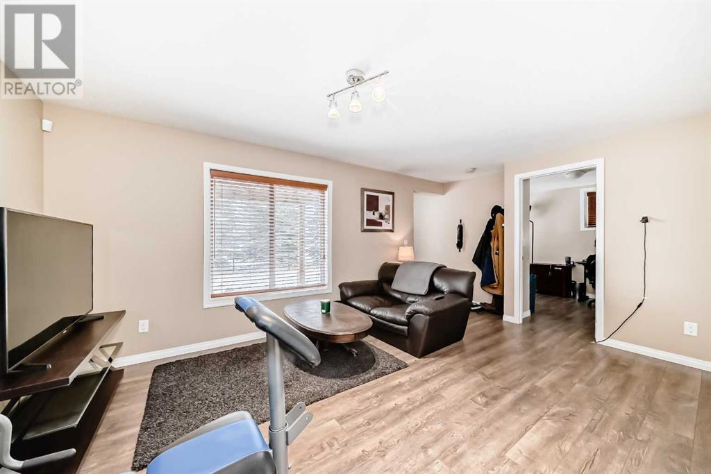 110 Bridlecrest Boulevard Sw, Calgary, Alberta  Y2Y 4Y1 - Photo 43 - A2200955