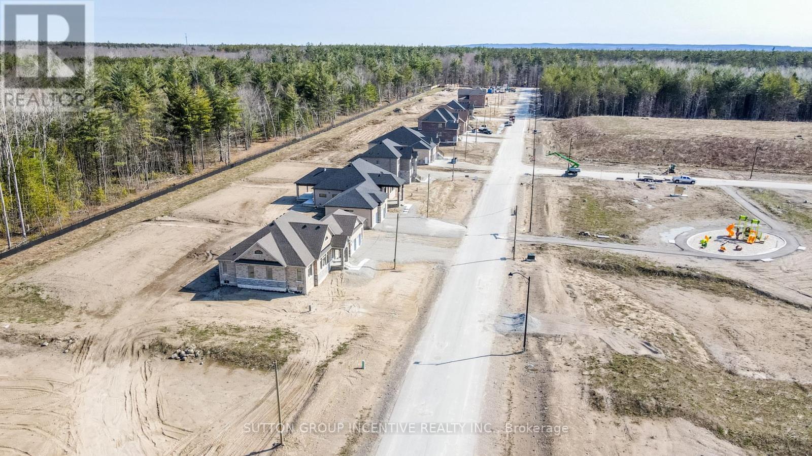 28 Cottonwood Street, Springwater, Ontario  L9X 2E5 - Photo 7 - S12089840