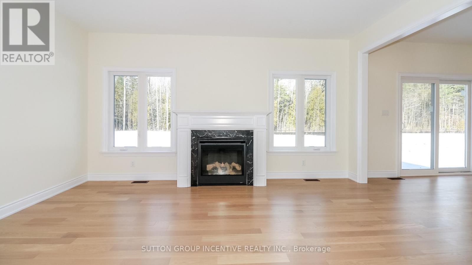 28 Cottonwood Street, Springwater, Ontario  L9X 2E5 - Photo 11 - S12089840