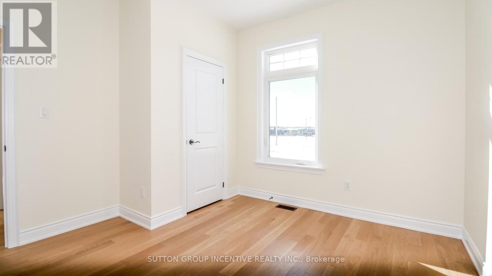 28 Cottonwood Street, Springwater, Ontario  L9X 2E5 - Photo 27 - S12089840