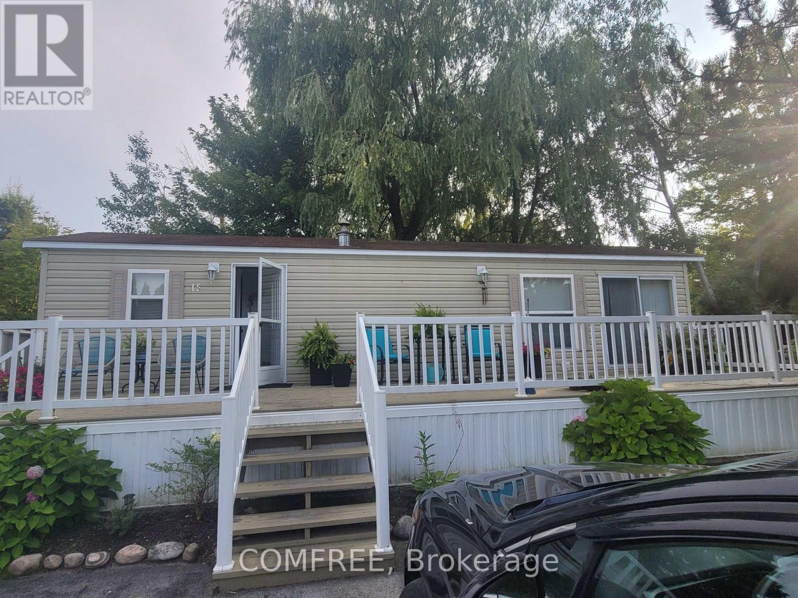 15 Huron Circle, Wasaga Beach, Ontario  L9Z 1X7 - Photo 14 - S12086436