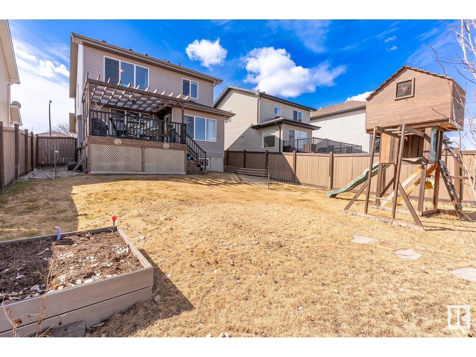 Property at 72 SPRUCE RIDGE DR image 4