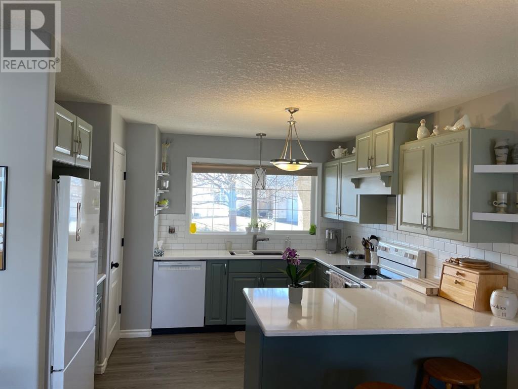 10, 240 Heritage Boulevard, Lethbridge, Alberta  t1k 7h3 - Photo 5 - A2198439