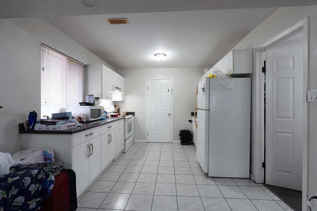 12859 68a Avenue, Surrey, British Columbia  V3W 7M6 - Photo 17 - R2993291