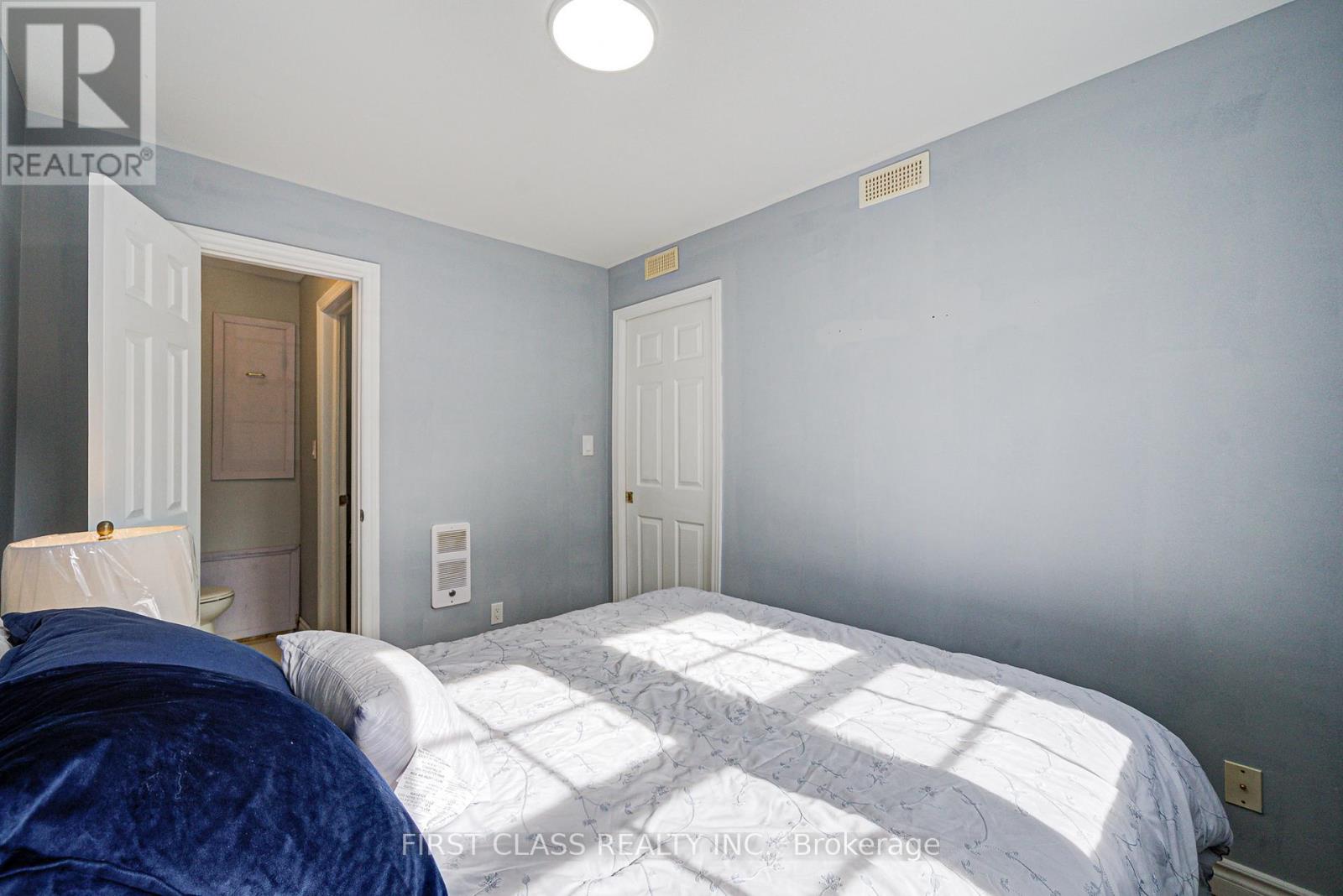 17 Willowbank Avenue, Richmond Hill (Oak Ridges Lake Wilcox), Ontario  L4E 3B4 - Photo 24 - N12102934
