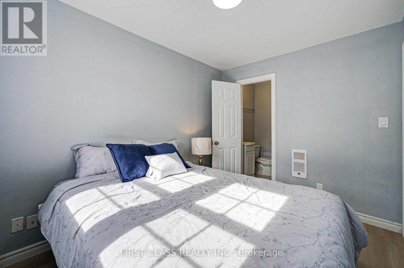 17 Willowbank Avenue, Richmond Hill (Oak Ridges Lake Wilcox), Ontario  L4E 3B4 - Photo 23 - N12102934