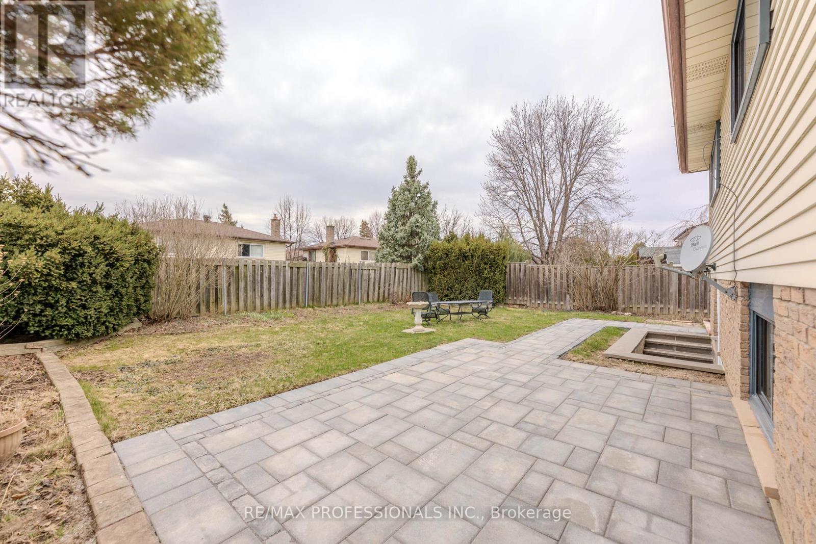 (LOWER) - 468 GOWLAND CRESCENT, Milton, Ontario