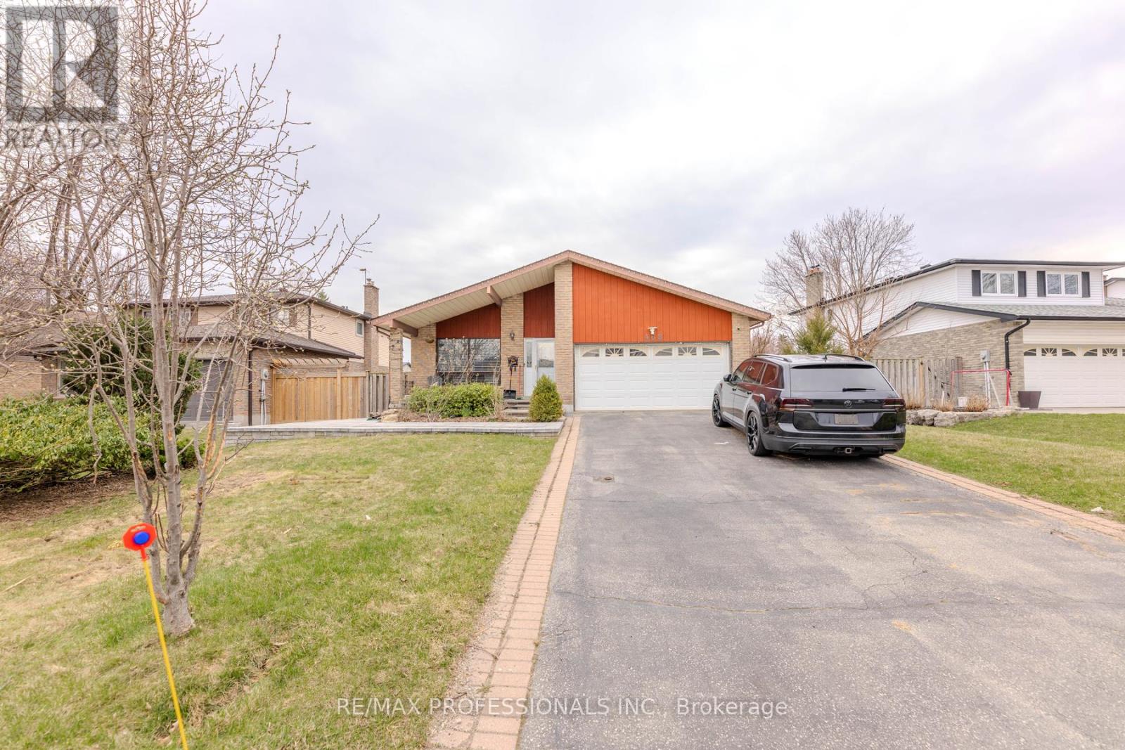 (Lower) - 468 Gowland Crescent, Milton, Ontario  L9T 4E5 - Photo 2 - W12094198