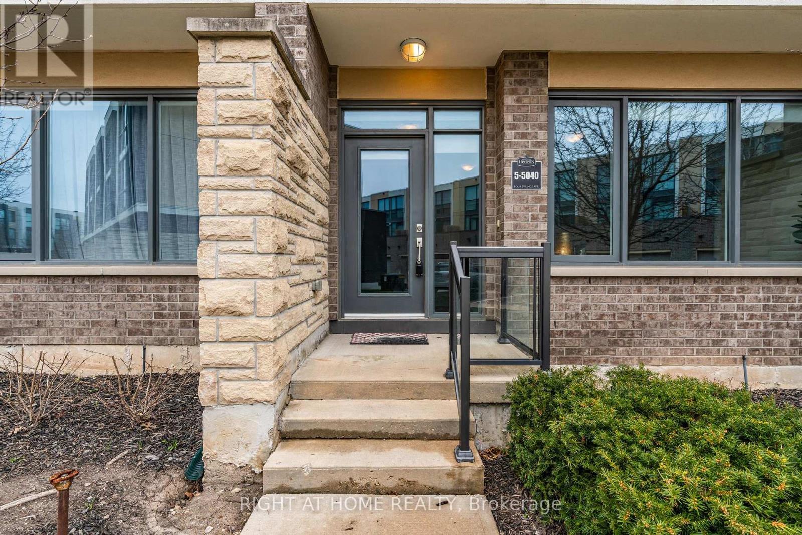 5 - 5040 Four Springs Avenue, Mississauga, Ontario  L5R 0E9 - Photo 6 - W12103081