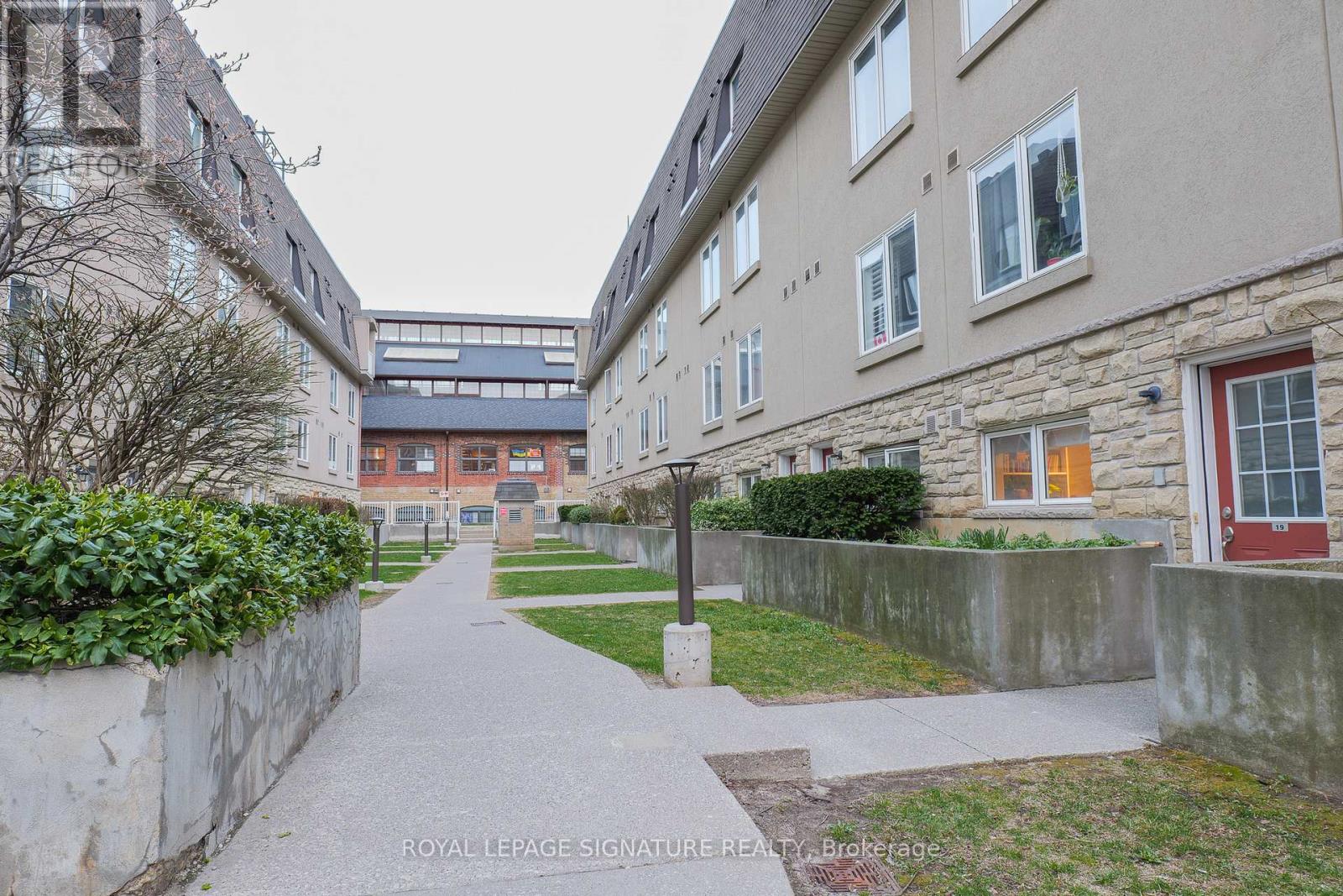 Property at 15 - 25 FOUNDRY AVENUE image 3