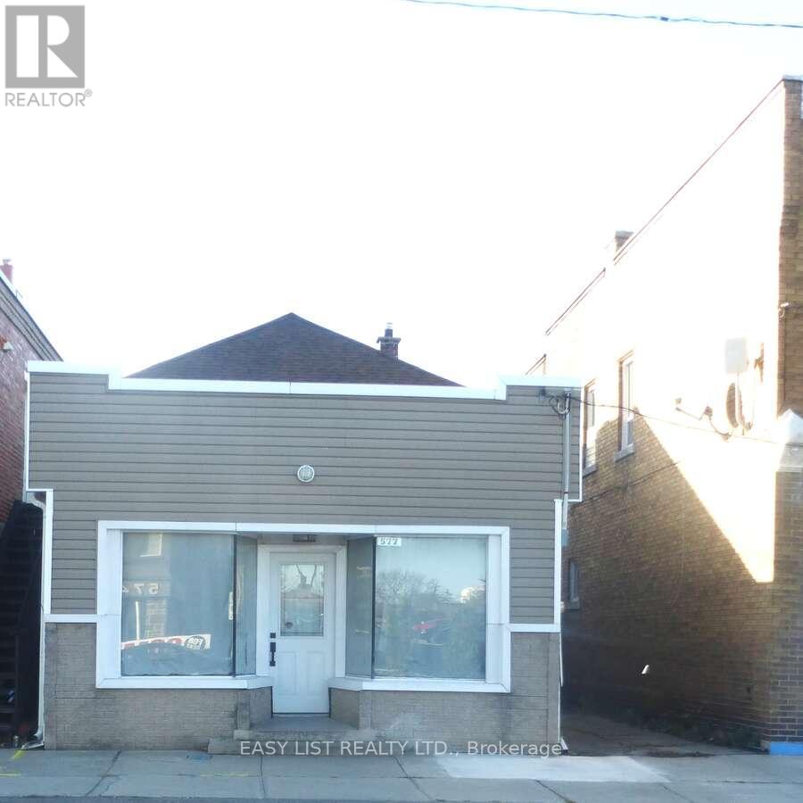 577 King Street, Welland, Ontario  L3B 3L3 - Photo 2 - X12103071