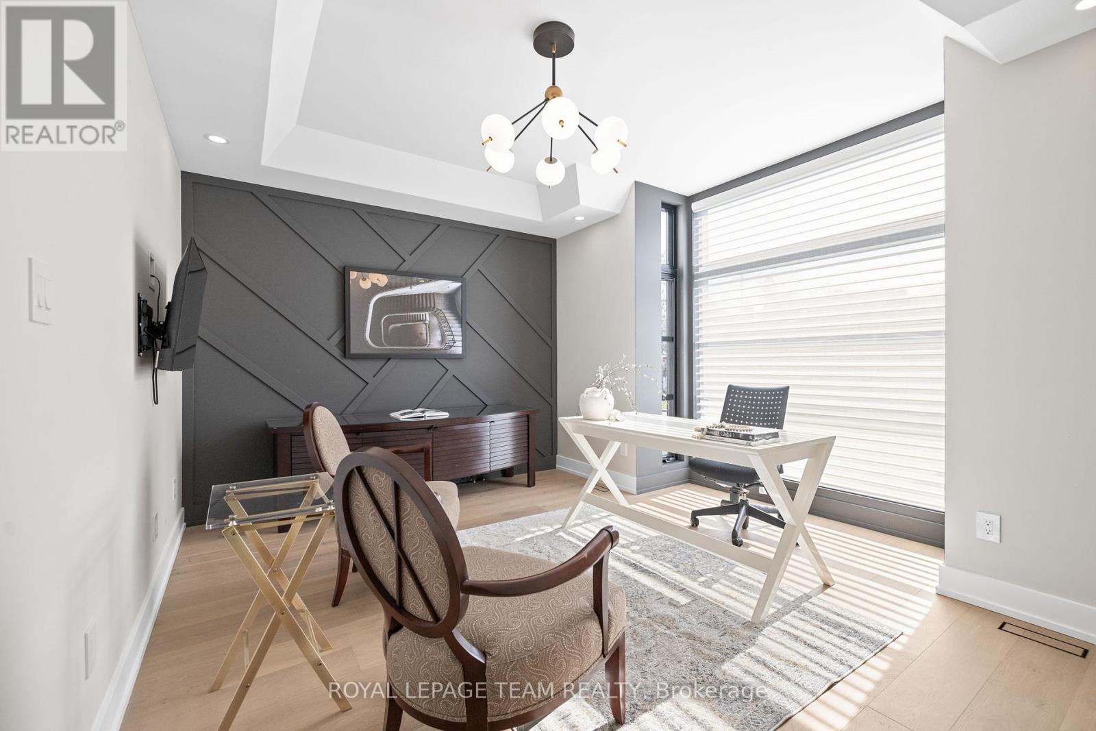 Property at 621 GAINSBOROUGH AVENUE image 4