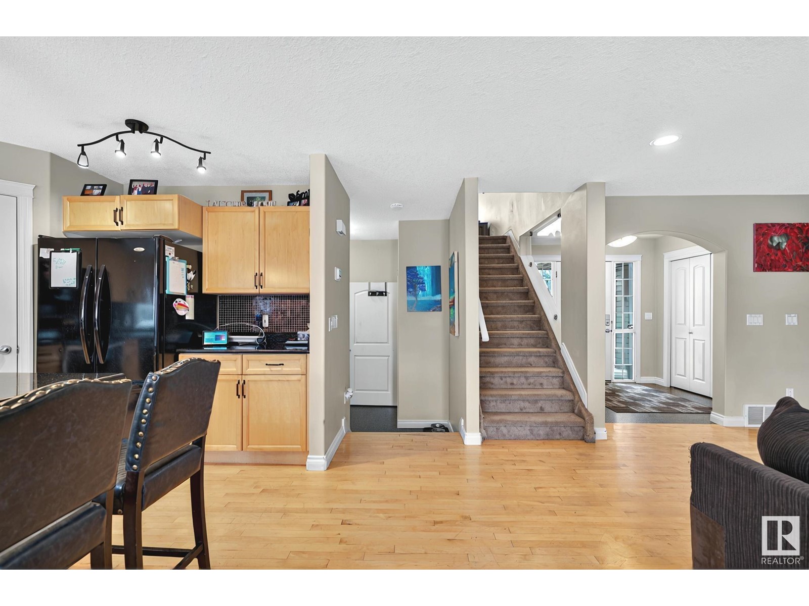 Property at 25 DANFIELD PL image 3