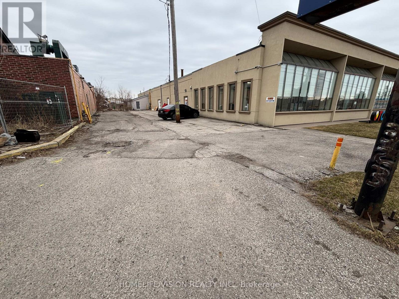 1 - 301 Danforth Road, Toronto, Ontario  M1L 3X2 - Photo 3 - E12103106
