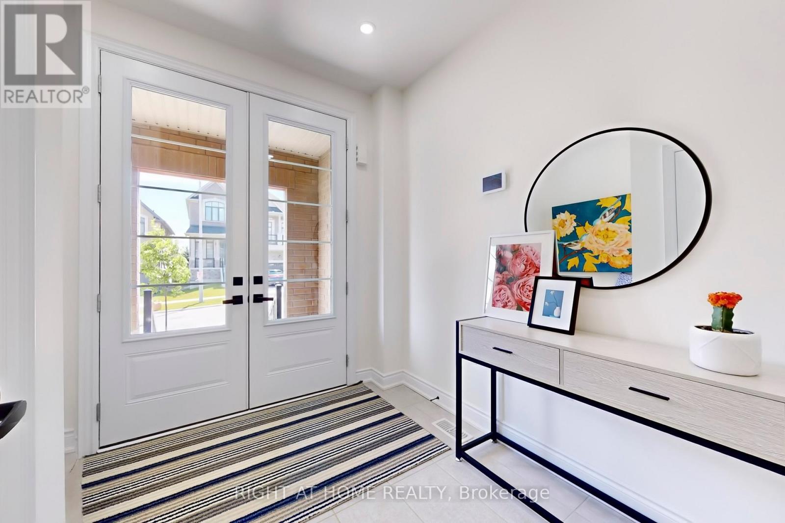 Property at 1348 BLACKMORE STREET image 4