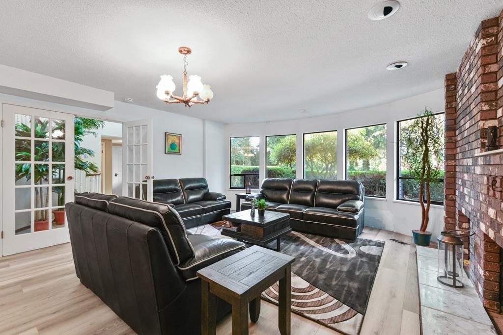 Property at 21480 18 AVENUE image 3
