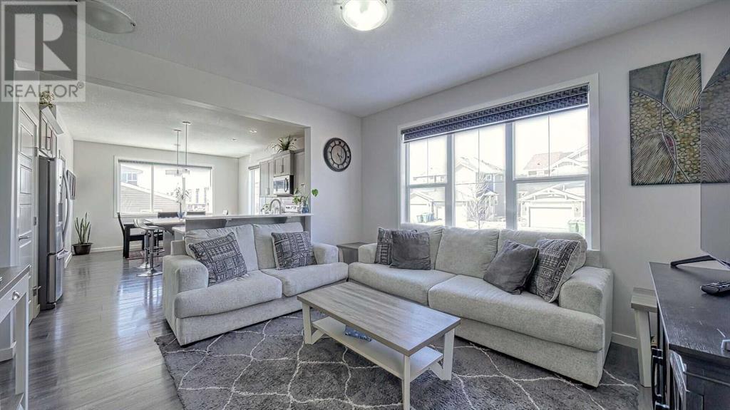 37 Saddlestone Gate Ne, Calgary, Alberta  T3J 0W3 - Photo 4 - A2208243