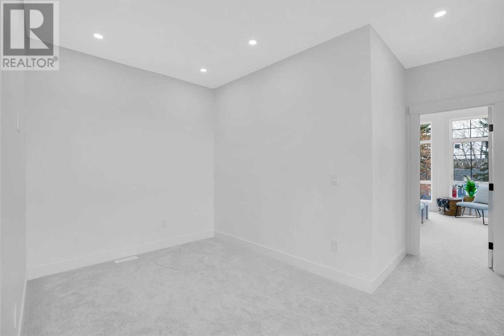 7333 36 Avenue Nw, Calgary, Alberta  T3B 1V1 - Photo 17 - A2212939