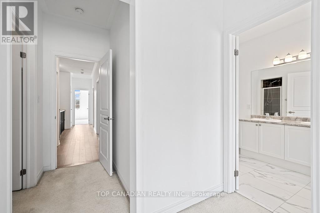 198 Paradelle Drive, Richmond Hill, Ontario  L4E 1E7 - Photo 33 - N12093376