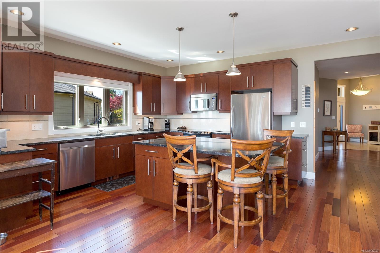 Property at 3530 Proudfoot Pl image 4