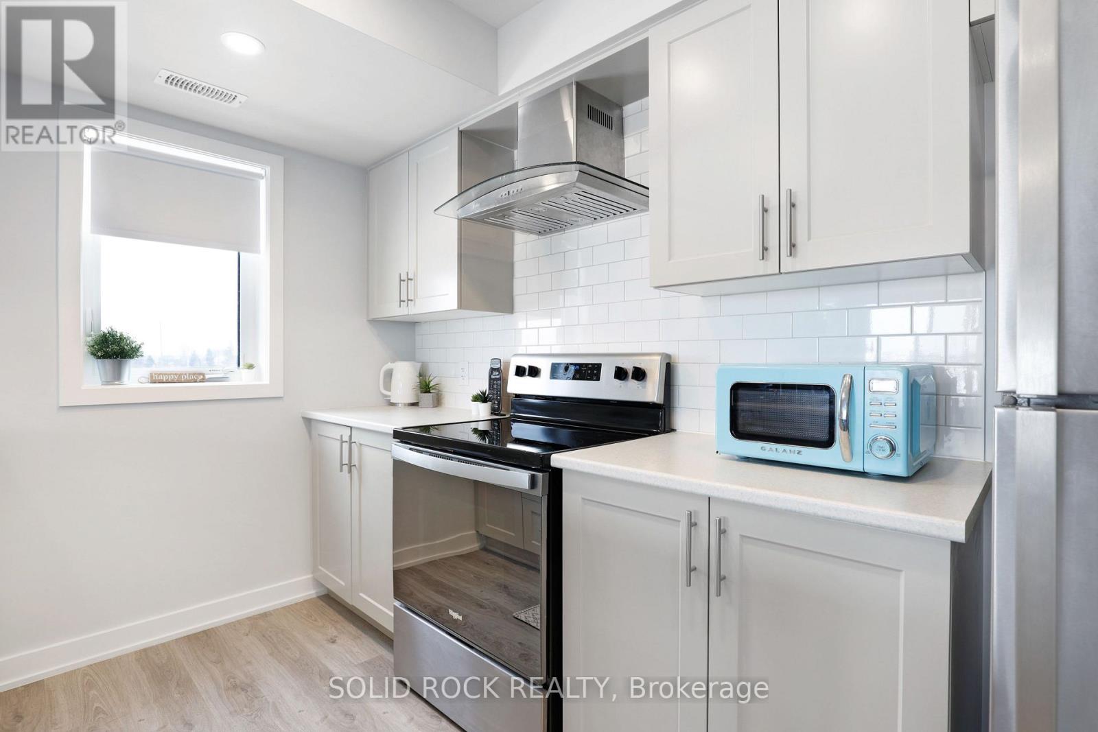 Property at 512 PILOT PRIVATE image 5