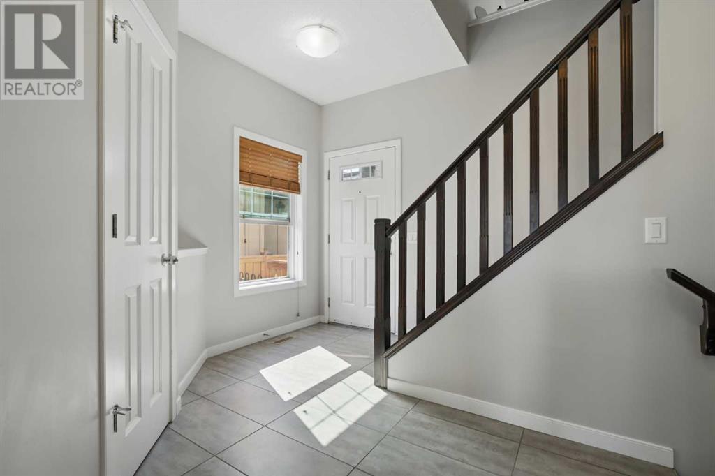 271 Cimarron Vista Court, Okotoks, Alberta  T1S 0L5 - Photo 4 - A2213864