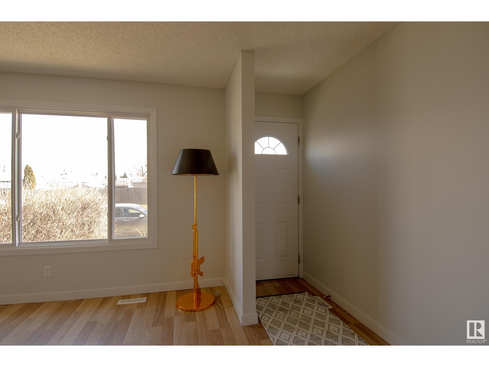 Property at 15806 84 ST NW image 2