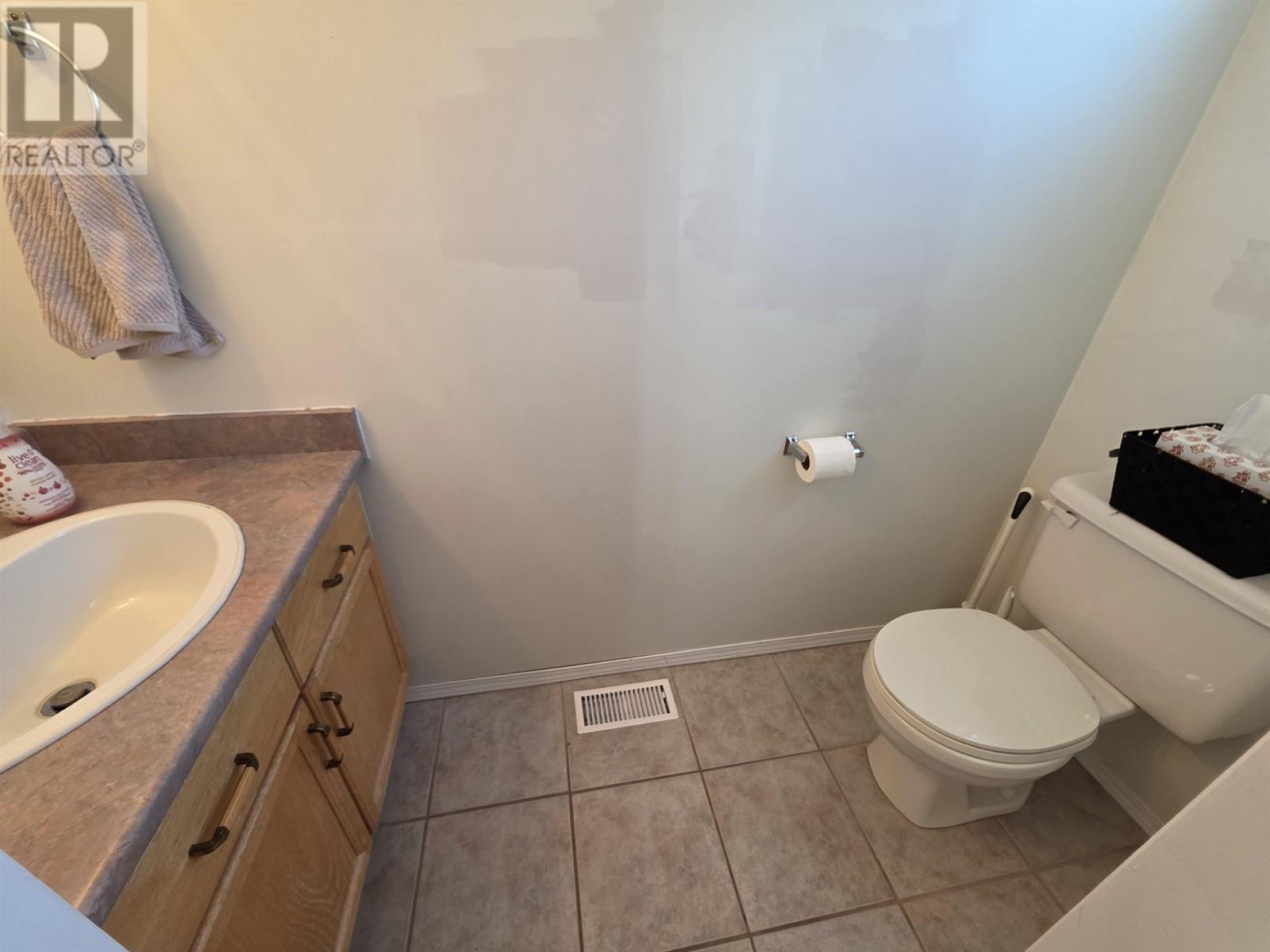 101 4822 Lazelle Avenue, Terrace, British Columbia  V8G 1T4 - Photo 14 - R2993737