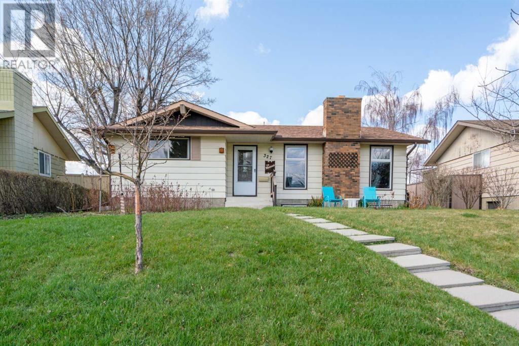 327 Queensland Circle SE, calgary, Alberta