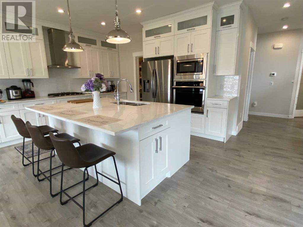 729 Mandalay Avenue Nw, Carstairs, Alberta  T0M 0N0 - Photo 4 - A2183500
