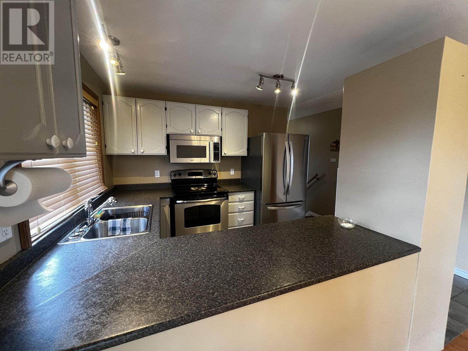 551 Simon Fraser Avenue, Fraser Lake, British Columbia  V0J 1S0 - Photo 5 - R2973470