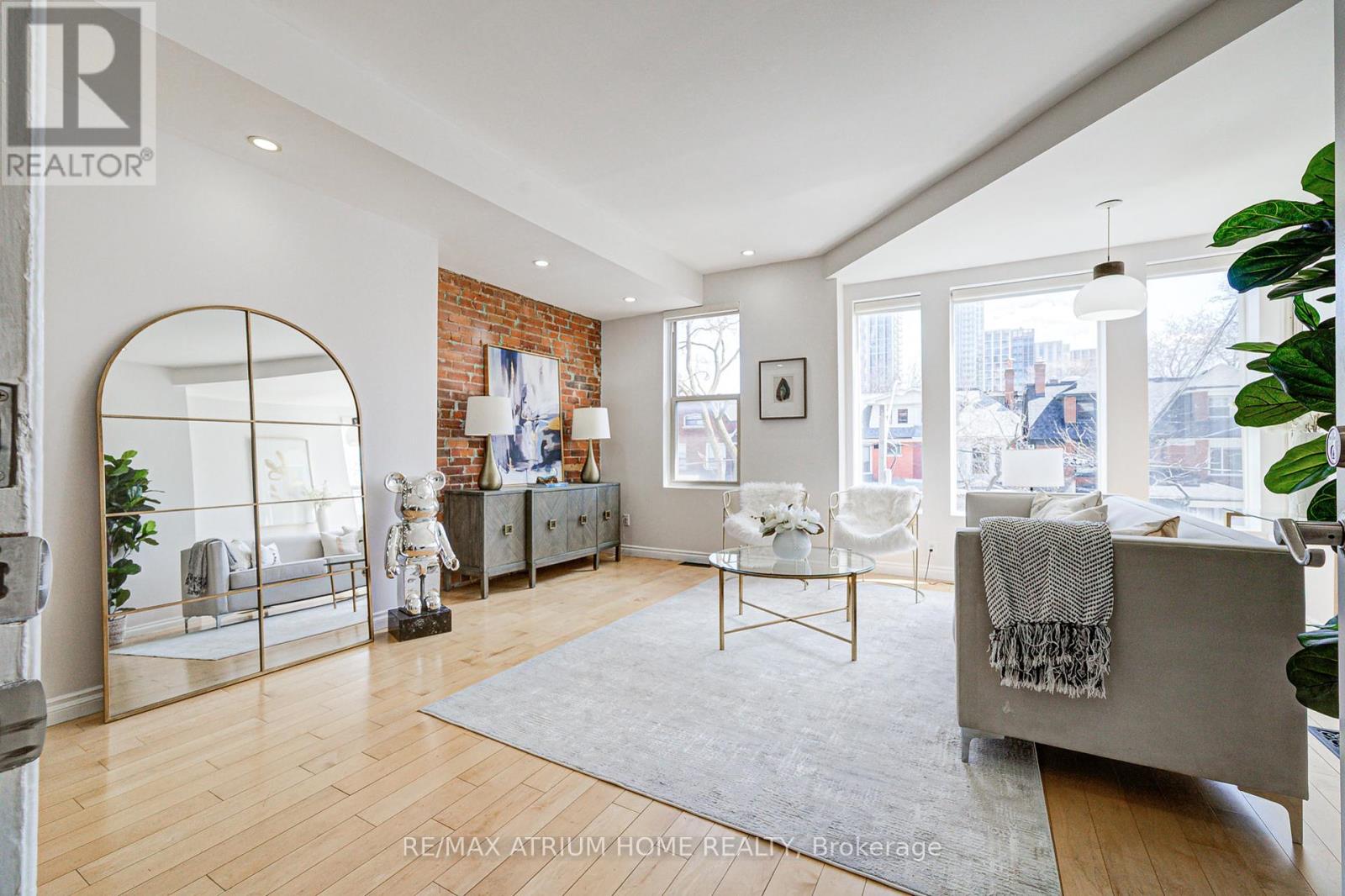 666 EUCLID AVENUE, Toronto, Ontario