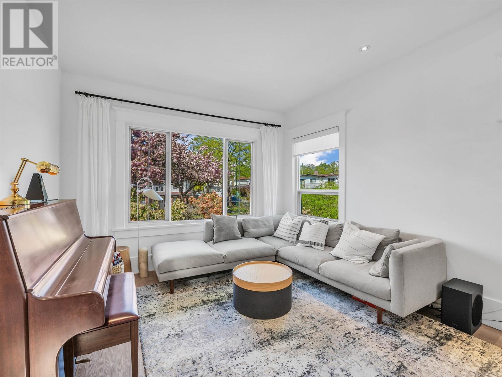 494 E 18th Avenue, Vancouver, British Columbia  V5V 1G1 - Photo 3 - R2994324