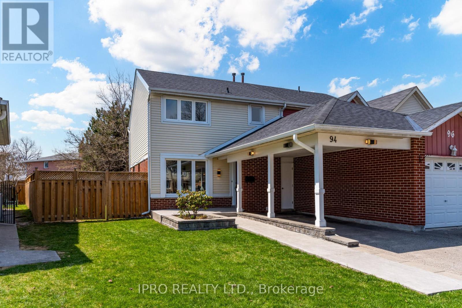 94 RUSHMORE CRESCENT, Brampton, Ontario