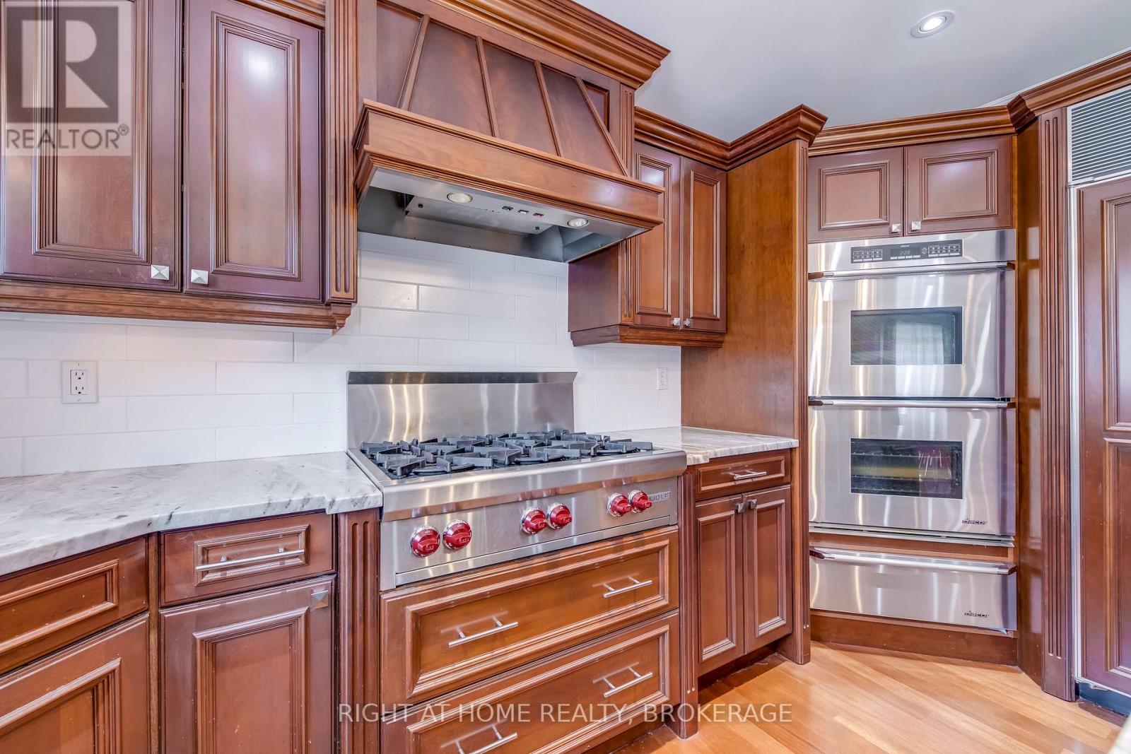 1311 Playter Place, Oakville, Ontario  L6M 2V1 - Photo 14 - W12103212