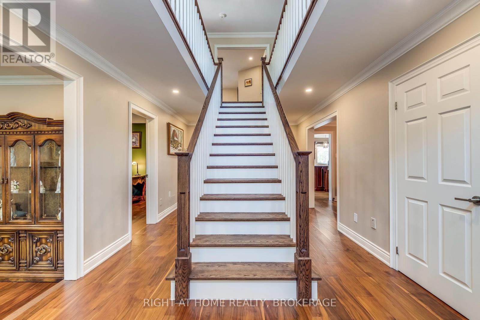 1311 Playter Place, Oakville, Ontario  L6M 2V1 - Photo 22 - W12103212