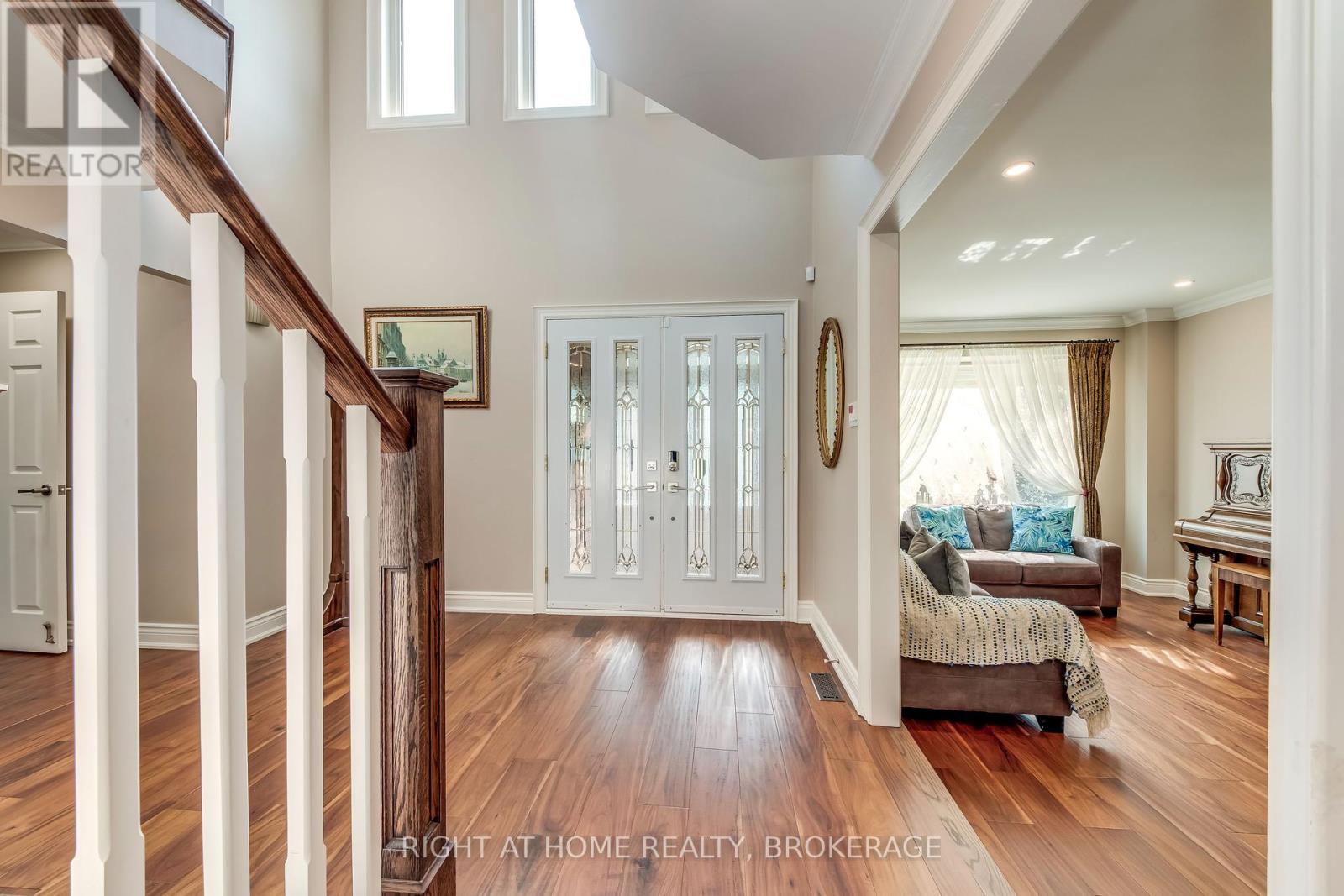 1311 Playter Place, Oakville, Ontario  L6M 2V1 - Photo 4 - W12103212