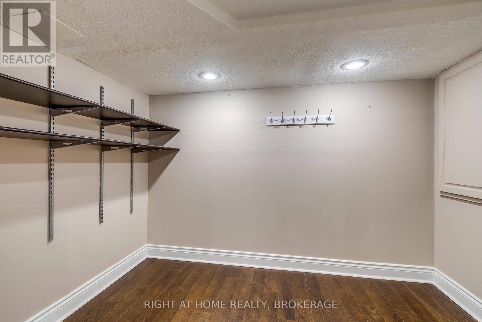 1311 Playter Place, Oakville, Ontario  L6M 2V1 - Photo 40 - W12103212