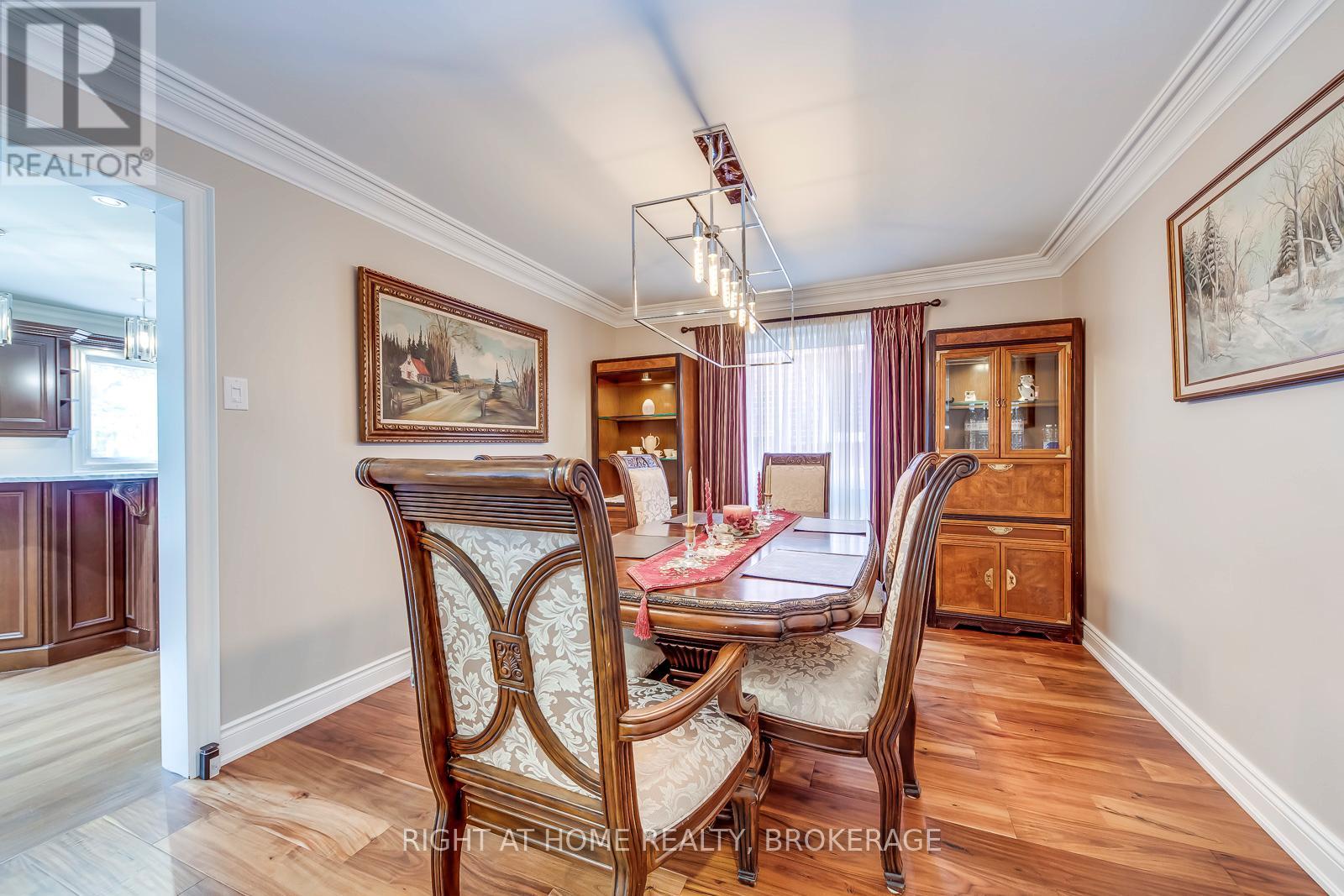 1311 Playter Place, Oakville, Ontario  L6M 2V1 - Photo 7 - W12103212